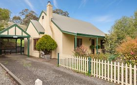 Country Pleasures Bed And Breakfast